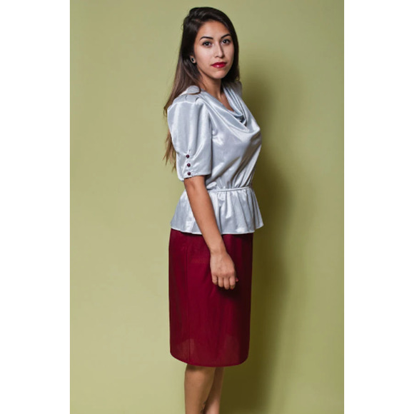 SALE! Vintage 70's Metallic Gray & Burgundy PEPLUM DRESS / Two Tone Dress - Picture 5 of 5